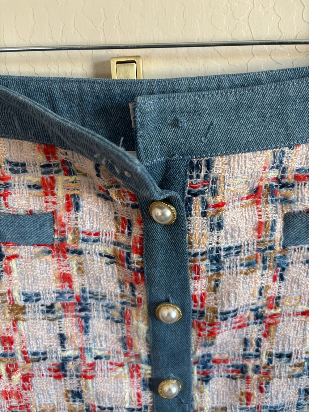 NWT Nanette Lepore Textured Tweed Pearl-Button Mini Skirt in Multi-Color, Size S - Picture 3 of 5